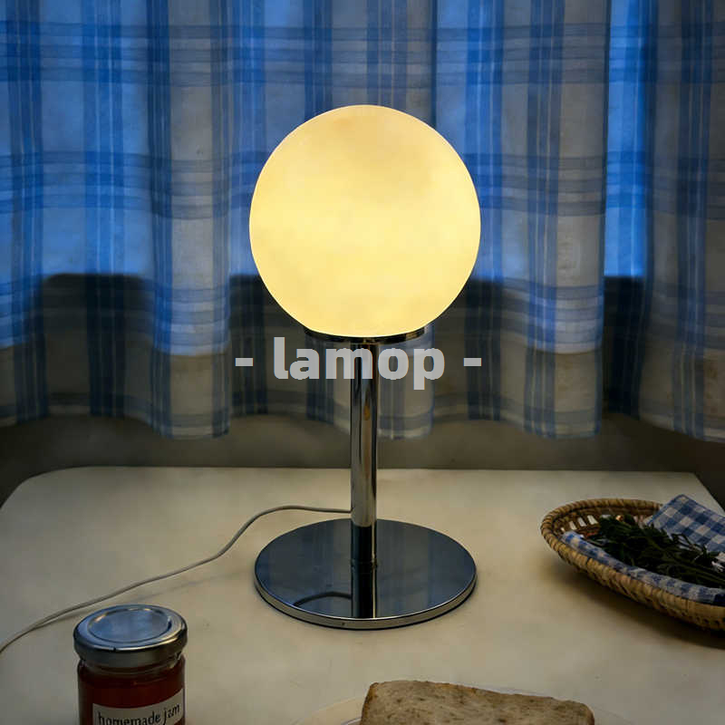Decor Lighting Table Lamps - 밀키 화이트 솔리드 글로브 크롬 얇은