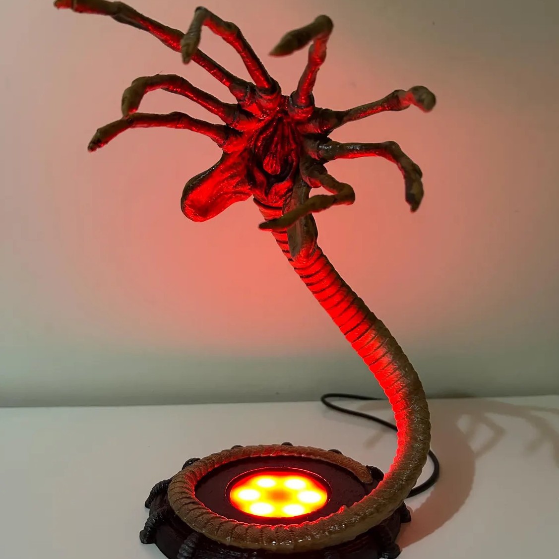 외계인 페이스허거 램프 야간 조명, LED 조명이 있는 - Home Lighting And Decor 리뷰 및 가격